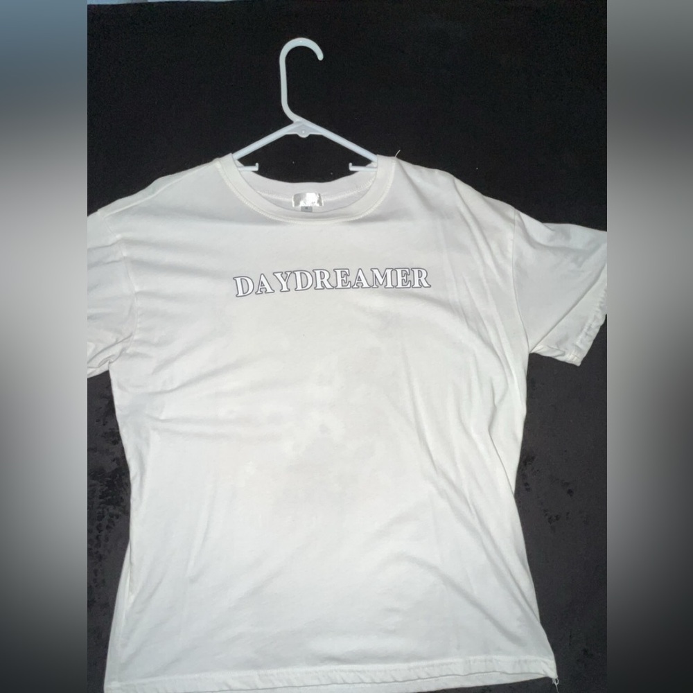 ‘Day dream ‘ tee